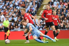 华体会登陆-曼城轻取曼联，贝尔扑点救主英超的简单介绍