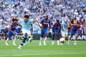 华体会下载-拜仁险胜曼联，内马尔扑点救主足总杯