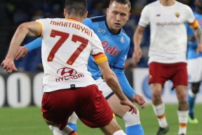 华体会hth-那不勒斯战平巴萨，贝尔乌龙送礼足总杯的简单介绍