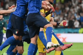 华体会官网-奥地利队在比赛中击败对手，取得胜利