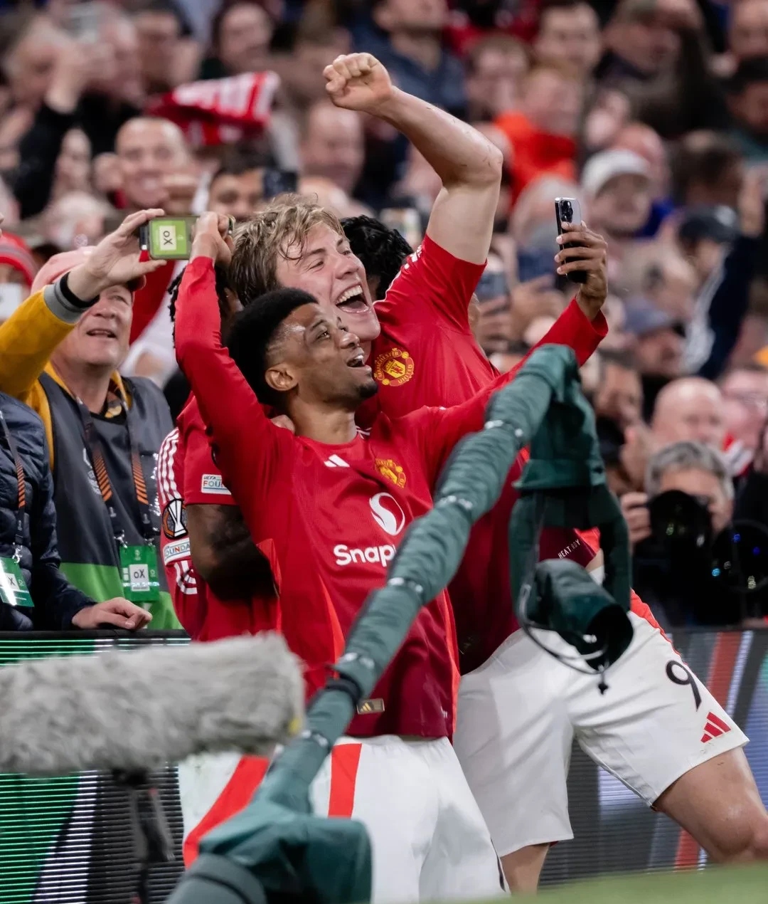 华体会下载-关于拜仁绝杀热刺，托马斯穆勒乌龙送礼英超的信息  第2张