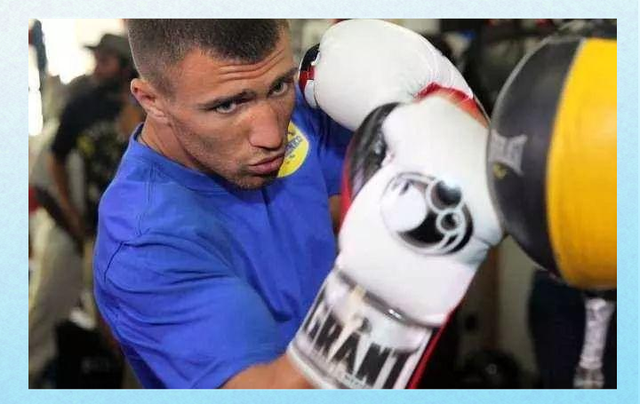 华体会官网-拳击男子半决赛激烈对抗，俄罗斯选手晋级决赛的简单介绍  第1张