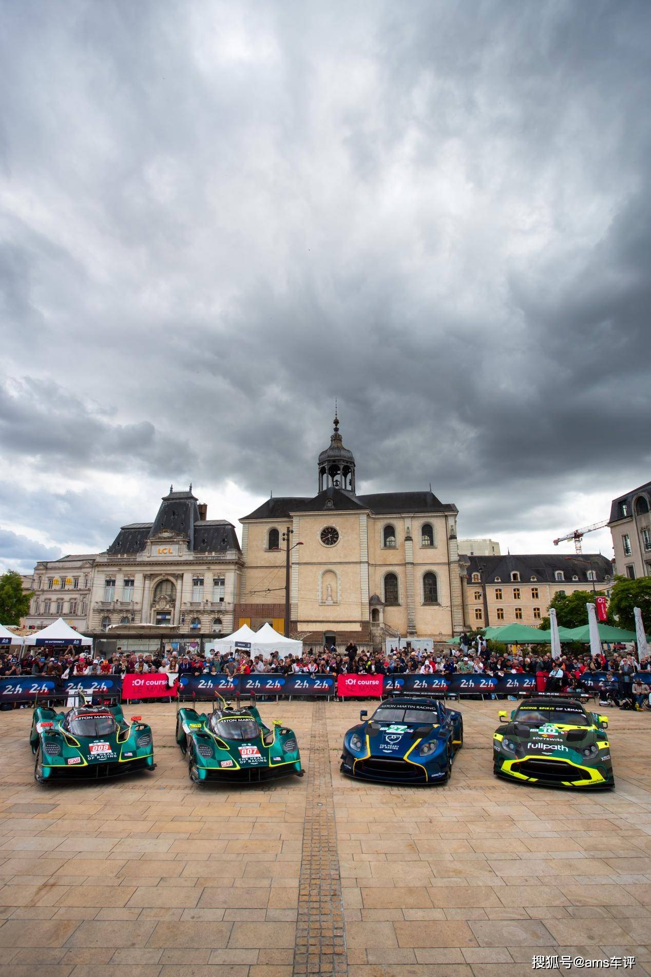 华体会app-阿斯顿马丁鏖战梅赛德斯，皮亚斯特里状态火热  第2张